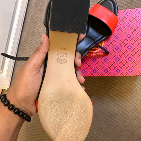 Tory Burch heels like new - Picture 2 of 3